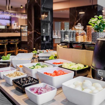 水晶公园酒店 Tarnów 外观 照片